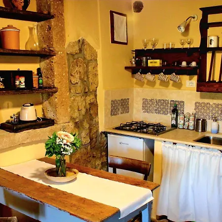 La Lanterna